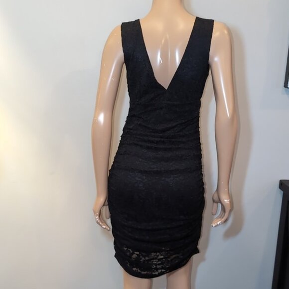 Express Ruched Lace Bodycon Dress Sleeveless Vneck Vback Fitted Cocktail LBD - Picture 6 of 14